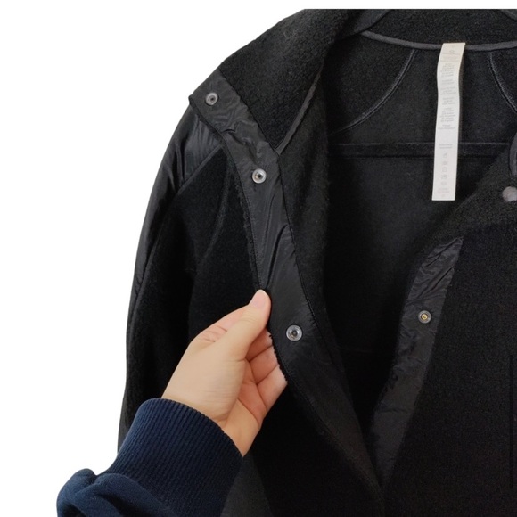 NWT Lululemon Jacket - Picture 10 of 13